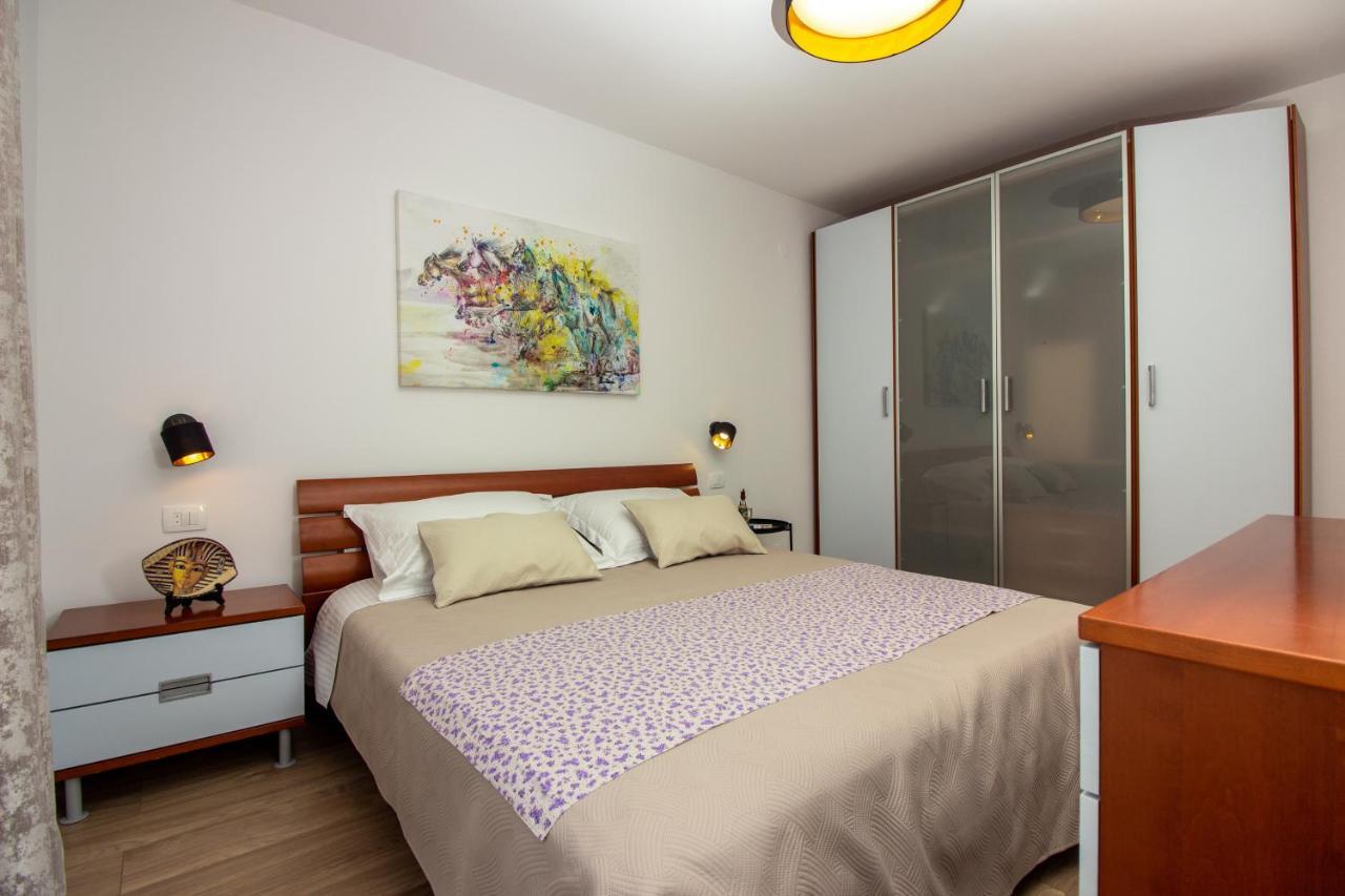 Apartmán Bura2 , With Private Parking In The Garage Split Exteriér fotografie
