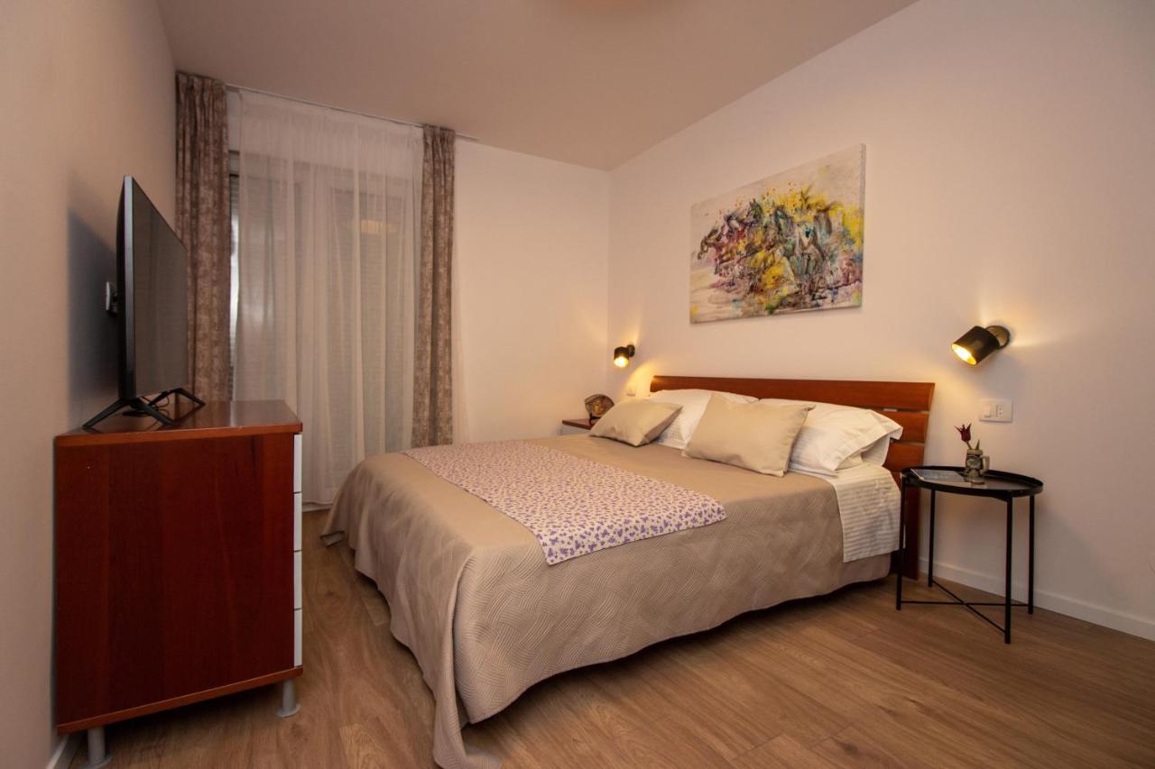 Apartmán Bura2 , With Private Parking In The Garage Split Exteriér fotografie
