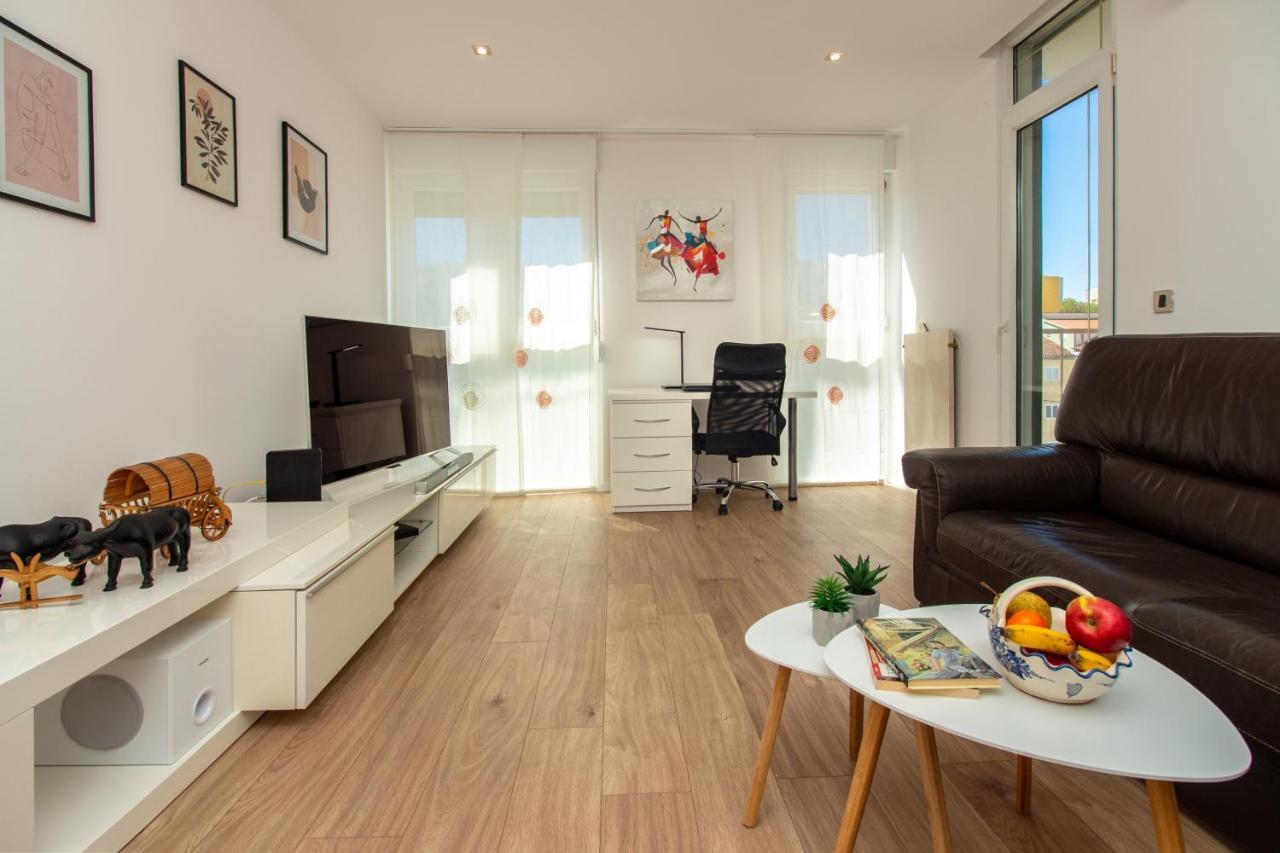 Apartmán Bura2 , With Private Parking In The Garage Split Exteriér fotografie